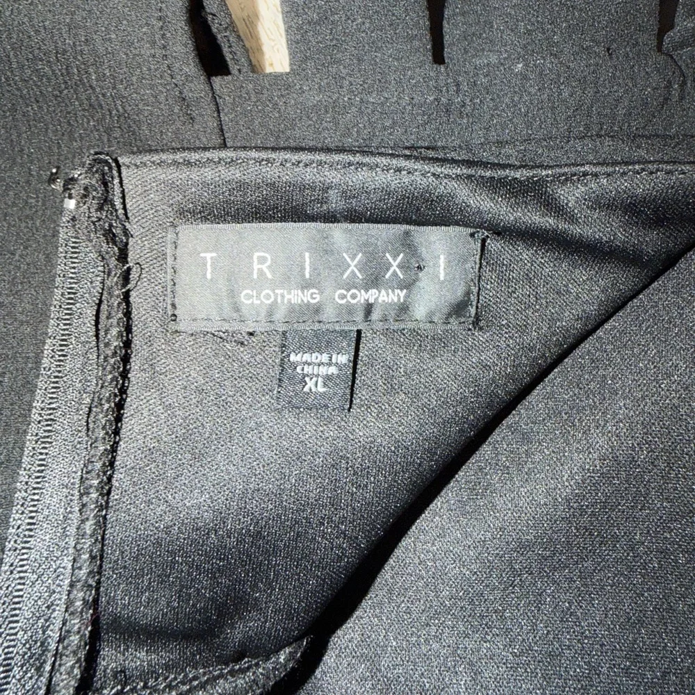 NWOT Trixxi Clothing Company Women’s Black Cocktail Dress - Picture 7 of 8